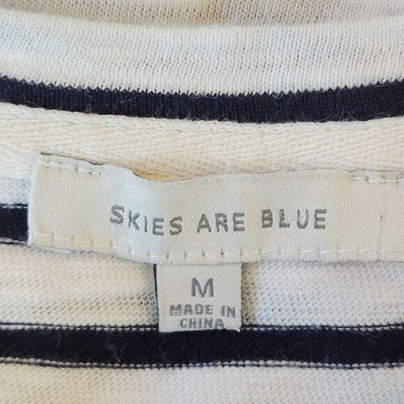 Skies Are Blue Navy Blue & White Stripe Leaf Embroidery Rolled Sleeve Top Size M - Picture 5 of 8